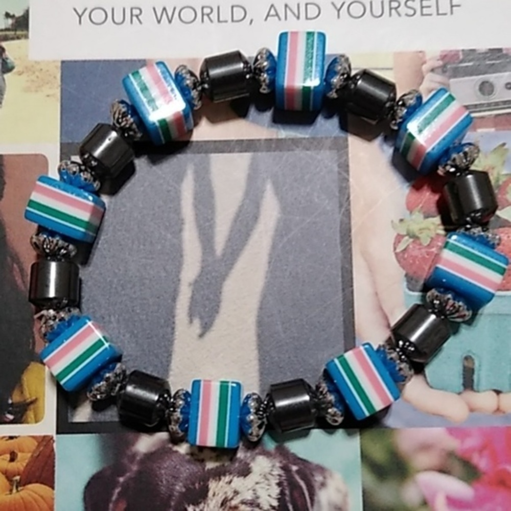Vintage Retro 80's Handcrafted Bead Stretch Bracelet